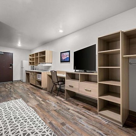 Woodspring Suites Dearborn Detroit Dış mekan fotoğraf