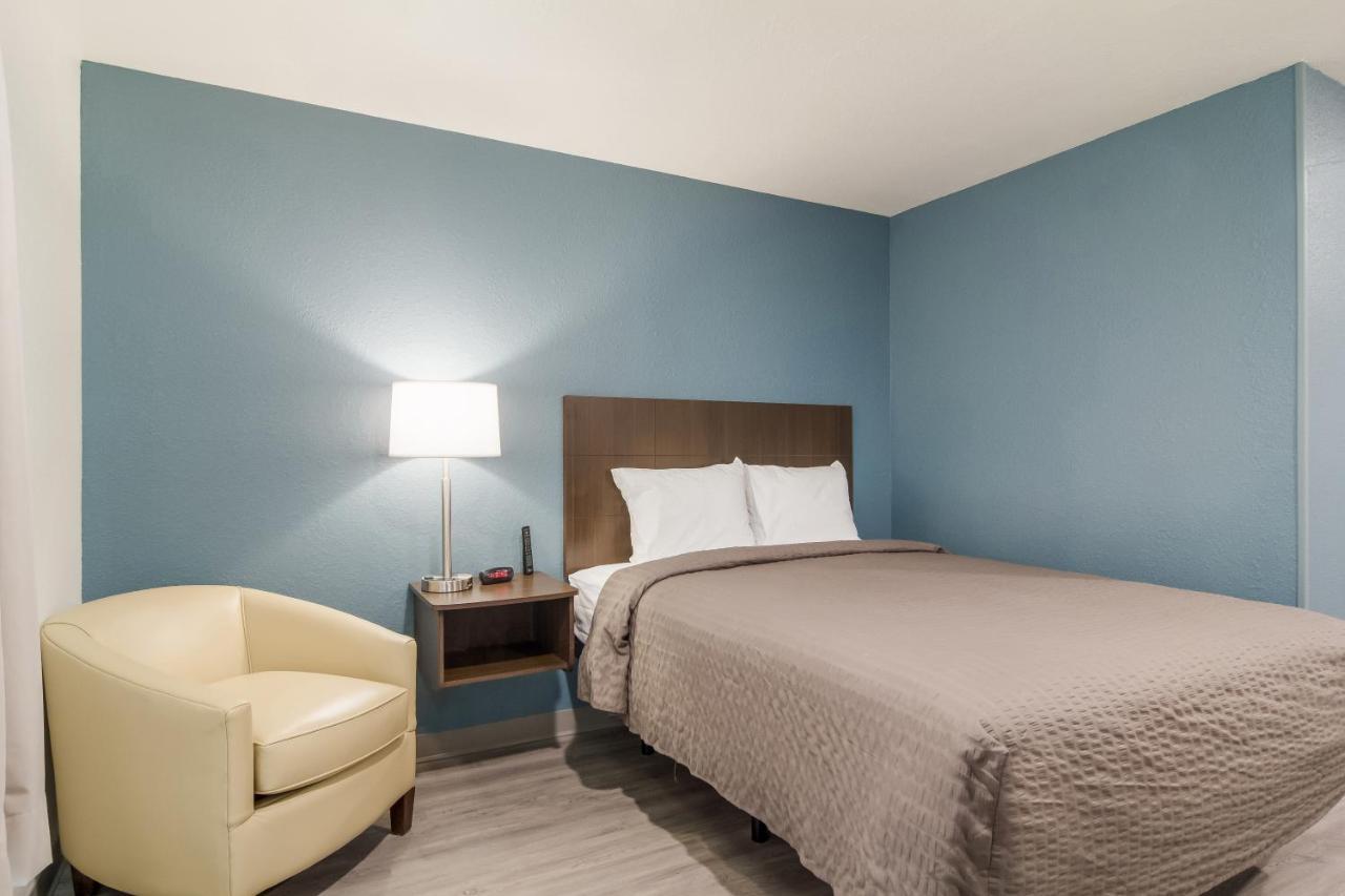 Woodspring Suites Dearborn Detroit Dış mekan fotoğraf
