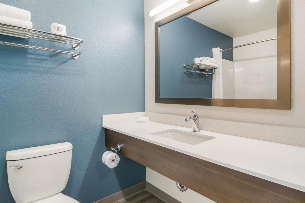 Woodspring Suites Dearborn Detroit Dış mekan fotoğraf