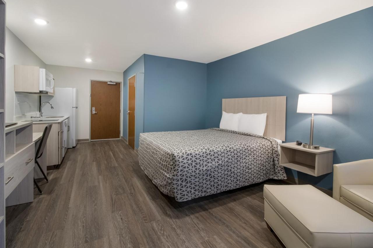 Woodspring Suites Dearborn Detroit Dış mekan fotoğraf