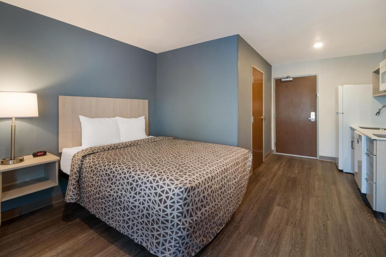 Woodspring Suites Dearborn Detroit Dış mekan fotoğraf