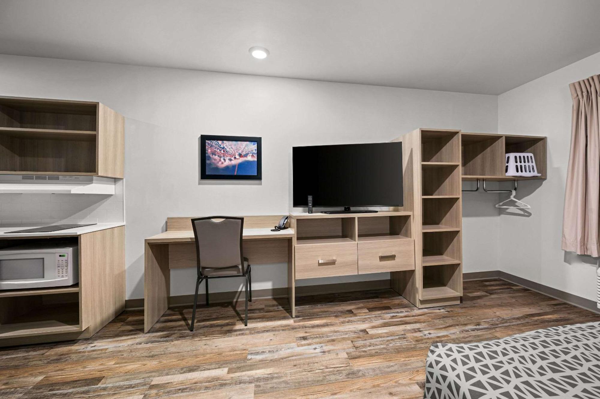 Woodspring Suites Dearborn Detroit Dış mekan fotoğraf